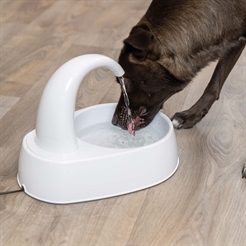 Trixie Kurvad Dricksfontän För Hund & Katt Vit 2,5 Liter